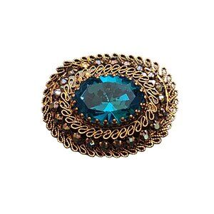 Vintage Signed Beautiful Austria Brooch (A4607)